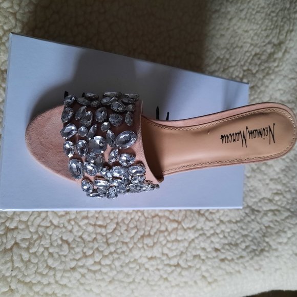 NIB Neiman Marcus Crystal sandals 8 - Picture 4 of 6
